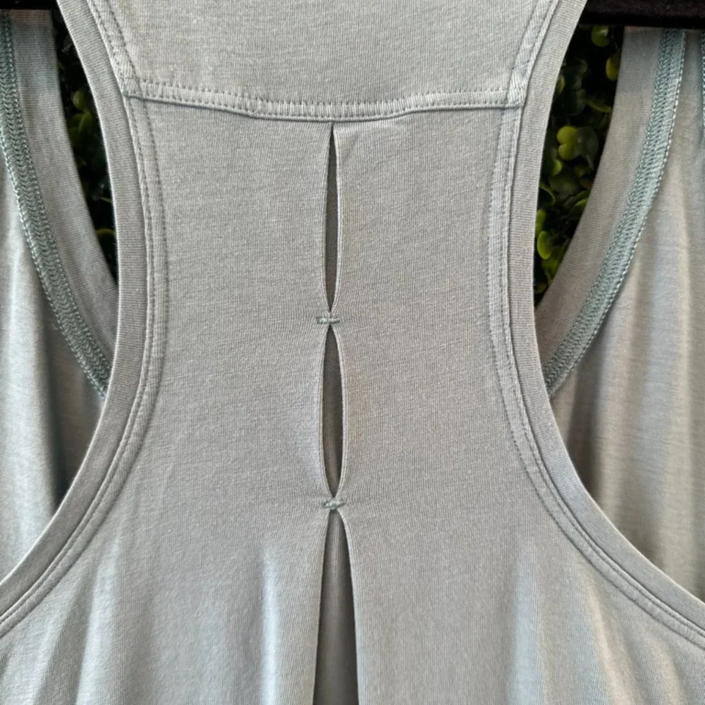 (P242) 🍋 LULULEMON TANK Sz 12/14*** - Picture 5 of 6